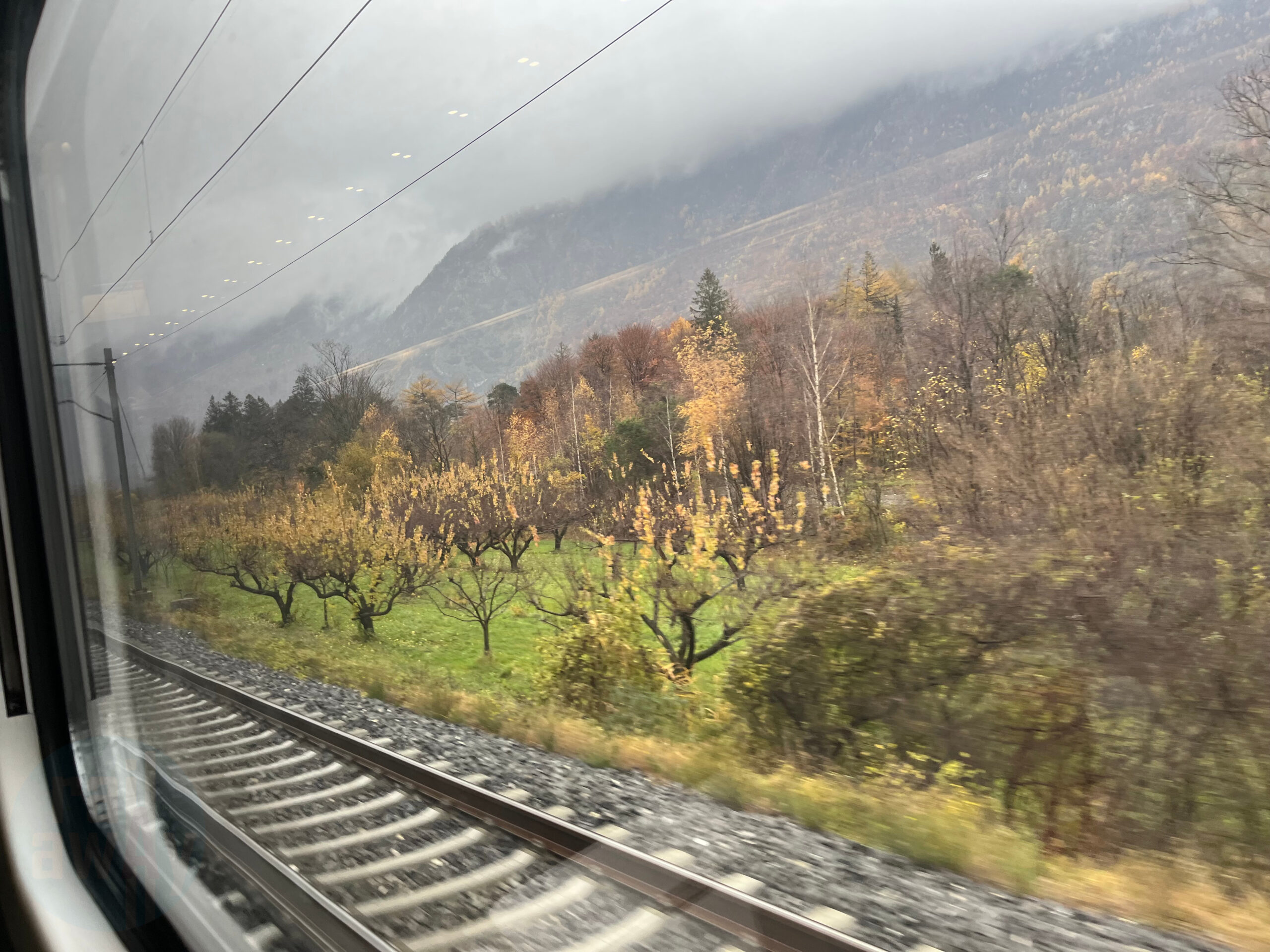 Milan 🇮🇹 to Geneva 🇨🇭 by tilting EuroCity train – scenic trip through the Alps!
