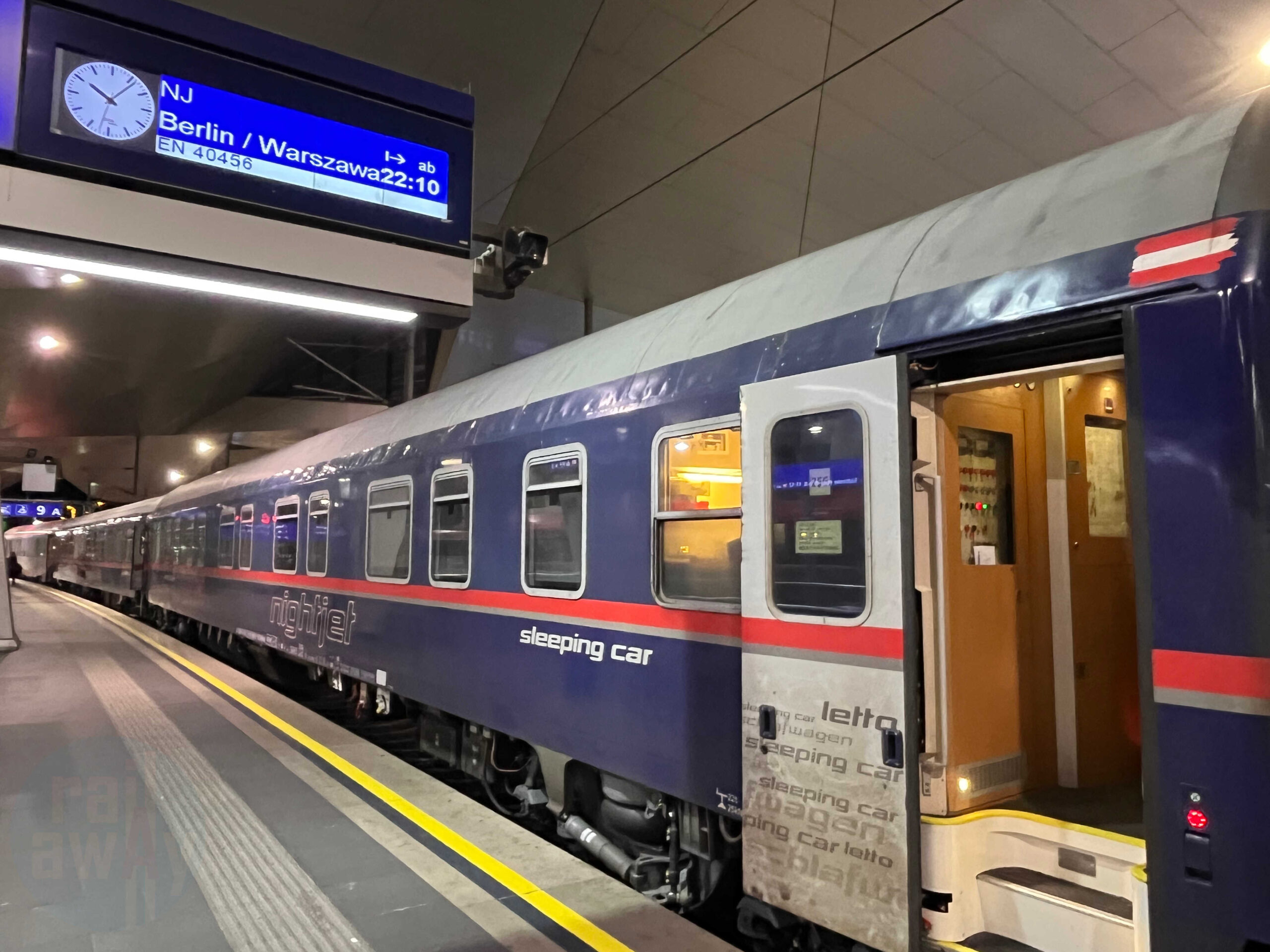 NightJet: Europe’s Leading Sleeper Train Provider – Sleeping Car on the Graz / Vienna 🇦🇹 to Berlin 🇩🇪 route
