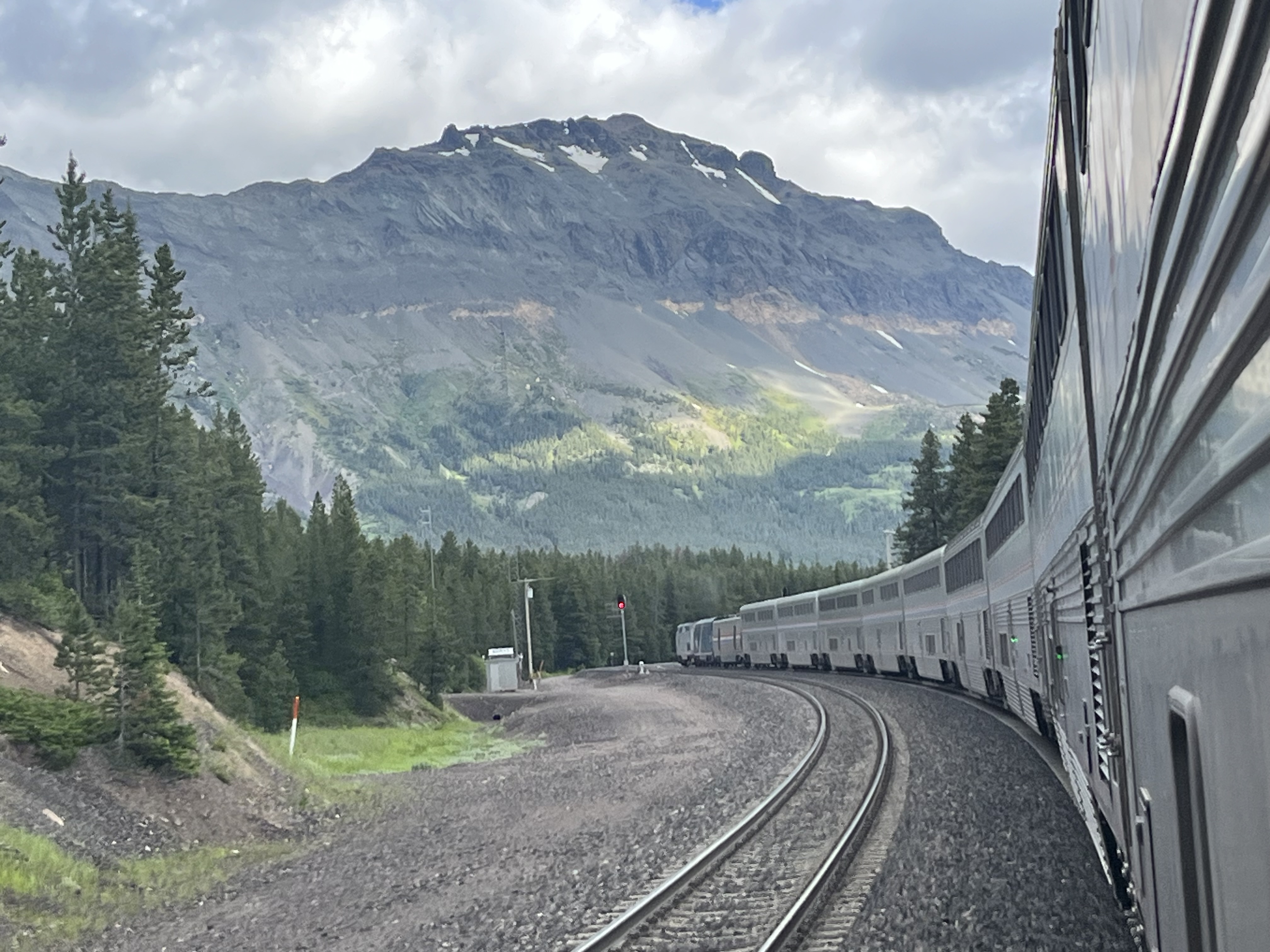 Amtrak Empire Builder: Seattle 🇺🇸 and Portland 🇺🇸 to Chicago 🇺🇸 – the cross-country route that has it all!