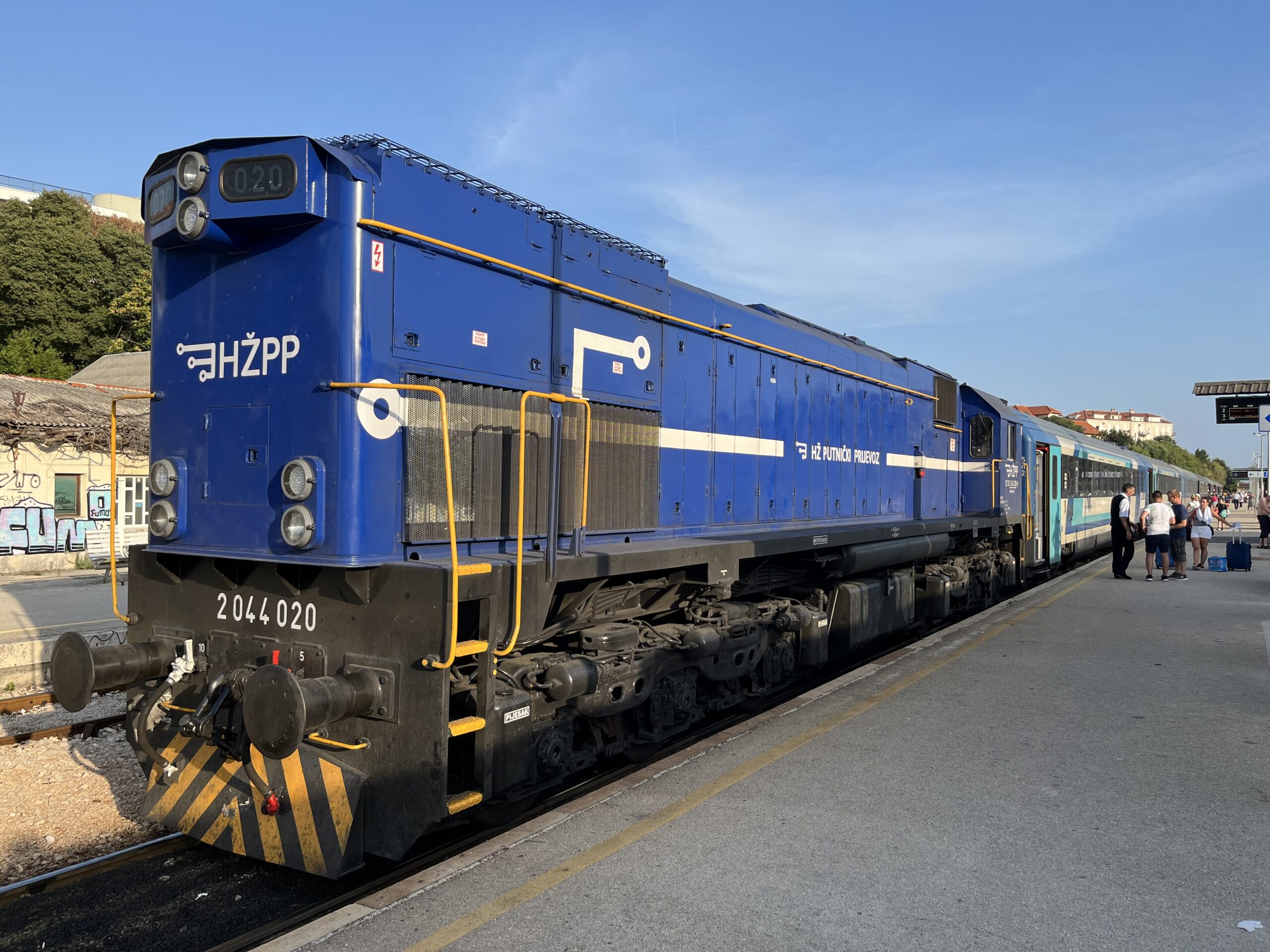 Holidaying with the Hungarians – Adria InterCity sleeper train from Split 🇭🇷 to Budapest 🇭🇺